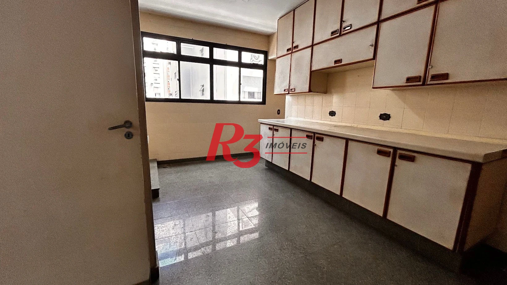 Apartamento com 4 dormitórios à venda, 445 m² por R$ 4.700.000,00 - Boqueirão - Santos/SP