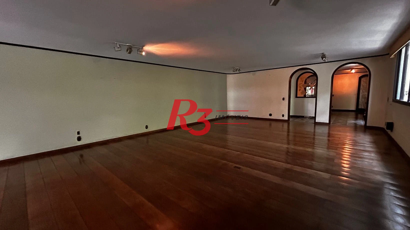 Apartamento com 4 dormitórios à venda, 445 m² por R$ 4.700.000,00 - Boqueirão - Santos/SP