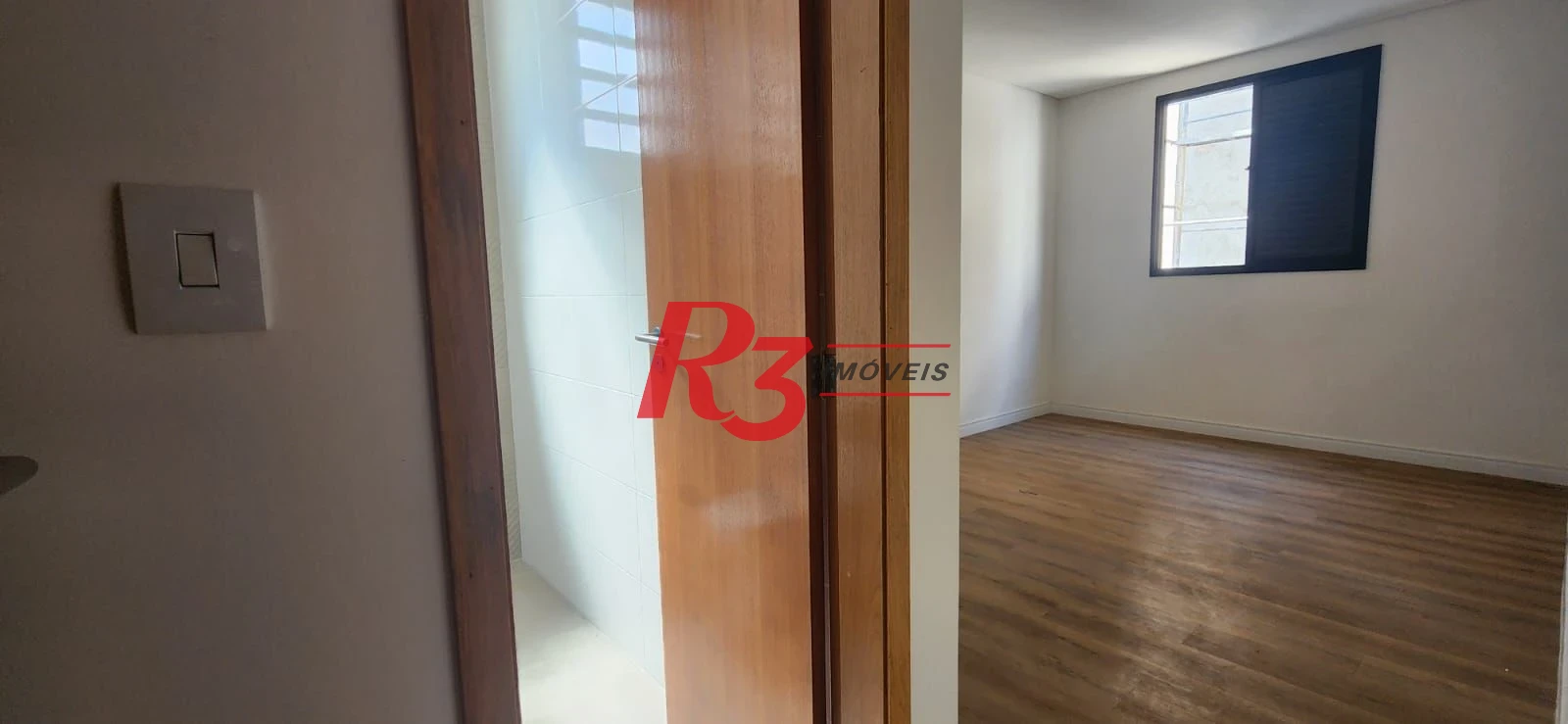 Casa com 4 dormitórios à venda, 230 m² por R$ 1.800.000,00 - Aparecida - Santos/SP