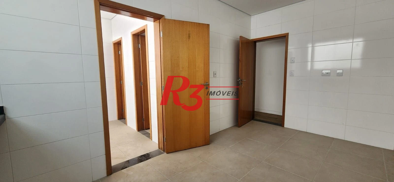 Casa com 4 dormitórios à venda, 230 m² por R$ 1.800.000,00 - Aparecida - Santos/SP
