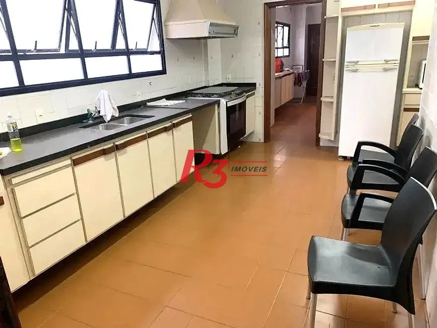 Apartamento com 3 dormitórios à venda, 242 m² por R$ 1.600.000,00 - Boqueirão - Santos/SP