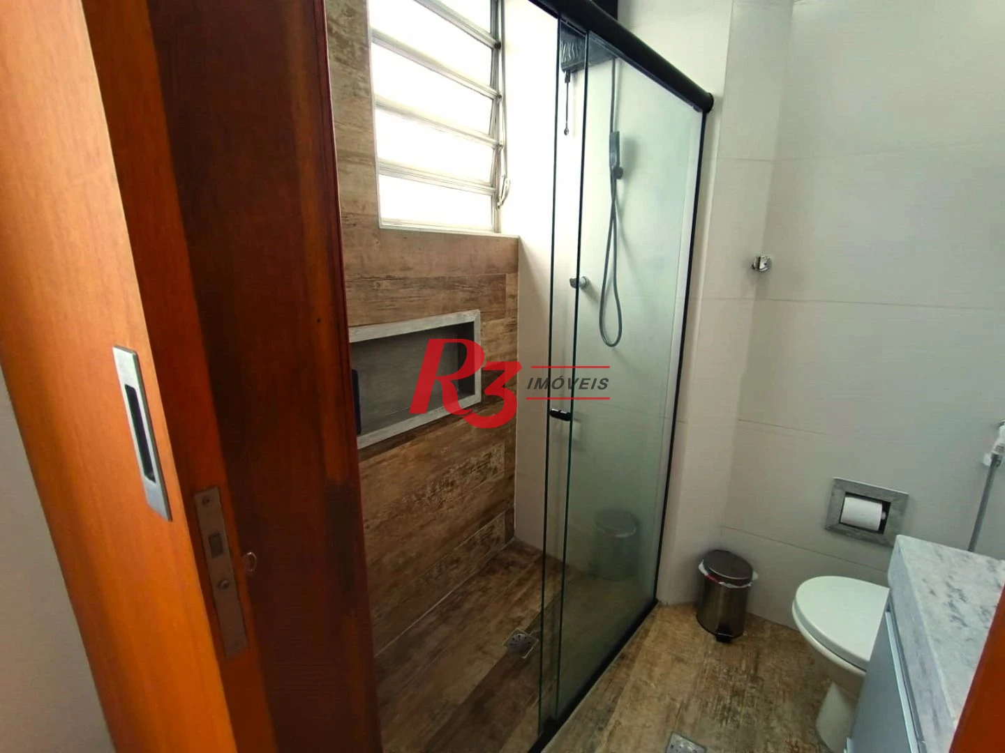 Apartamento com 2 dormitórios à venda, 133 m² por R$ 1.050.000,00 - Embaré - Santos/SP