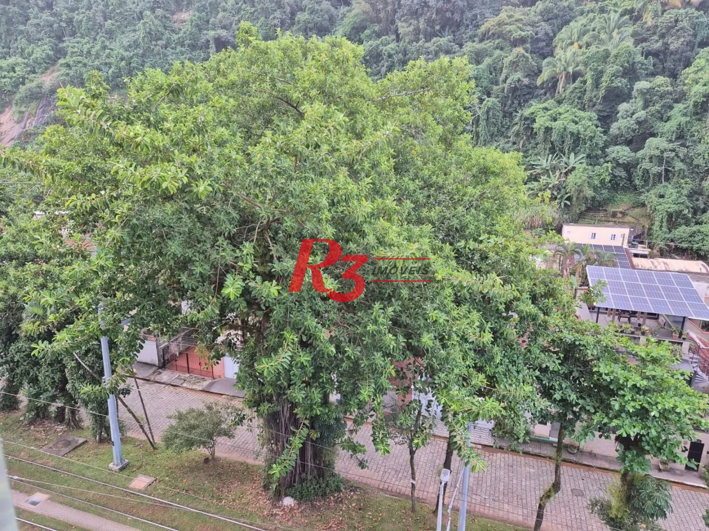 Apartamento com 2 dormitórios à venda, 70 m² por R$ 400.000,00 - Itararé - São Vicente/SP