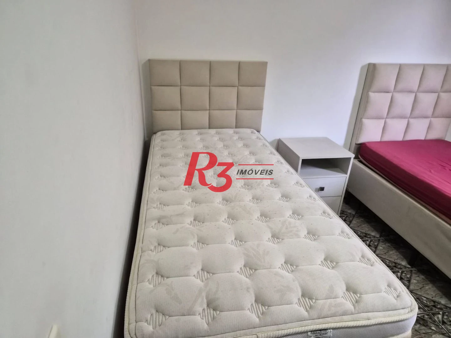 Apartamento com 2 dormitórios à venda, 70 m² por R$ 400.000,00 - Itararé - São Vicente/SP