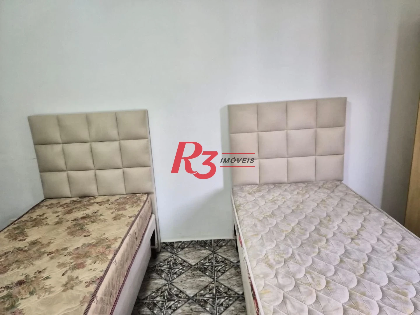 Apartamento com 2 dormitórios à venda, 70 m² por R$ 400.000,00 - Itararé - São Vicente/SP