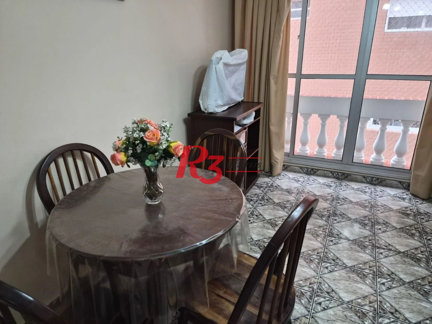 Apartamento com 2 dormitórios à venda, 70 m² por R$ 400.000,00 - Itararé - São Vicente/SP
