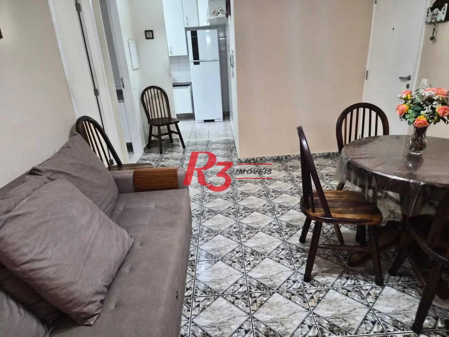 Apartamento com 2 dormitórios à venda, 70 m² por R$ 400.000,00 - Itararé - São Vicente/SP