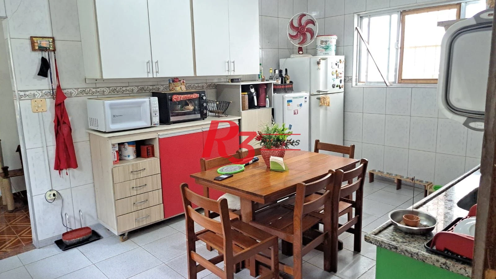 Casa com 3 dormitórios à venda, 155 m² por R$ 950.000,00 - Estuário - Santos/SP