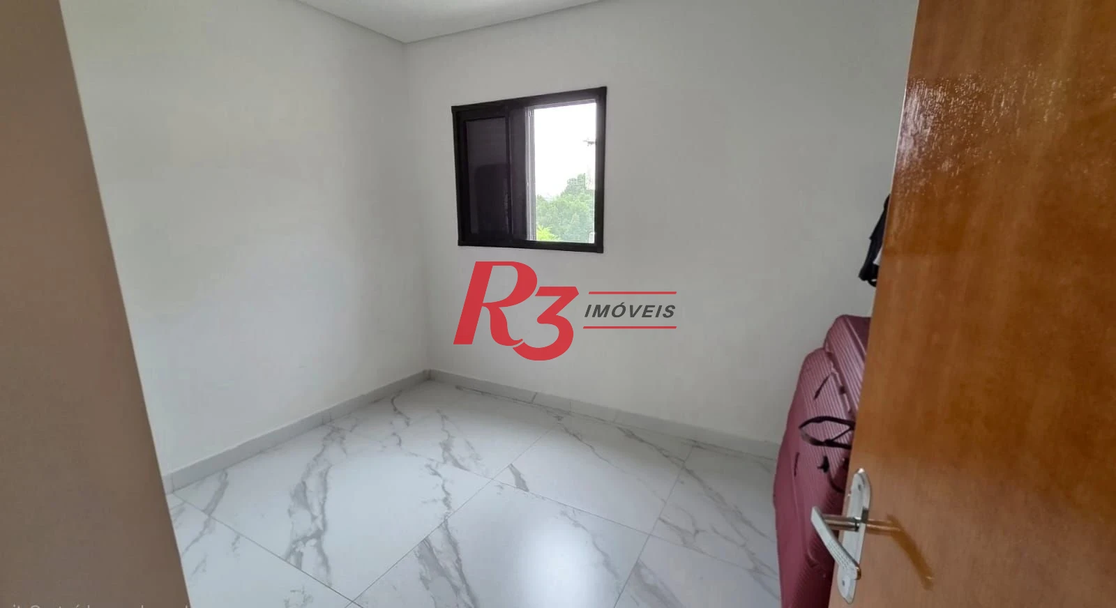 Village com 2 dormitórios para alugar, 80 m² por R$ 4.000,00/mês - Marapé - Santos/SP