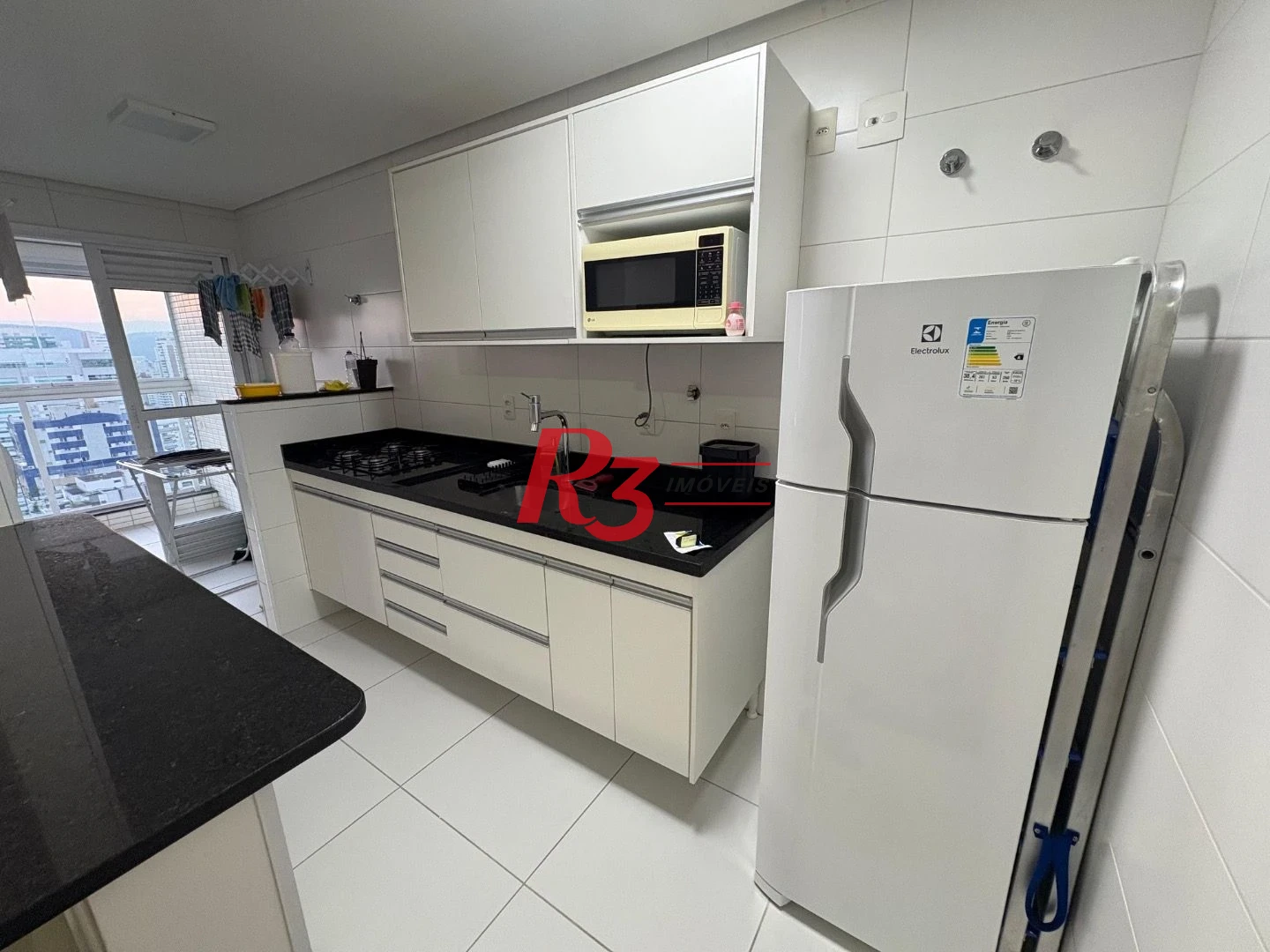 Apartamento com 1 dormitório para alugar, 54 m² por R$ 5.800,00/mês - Embaré - Santos/SP