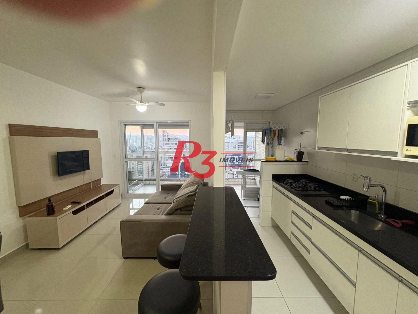 Apartamento com 1 dormitório para alugar, 54 m² por R$ 5.800,00/mês - Embaré - Santos/SP