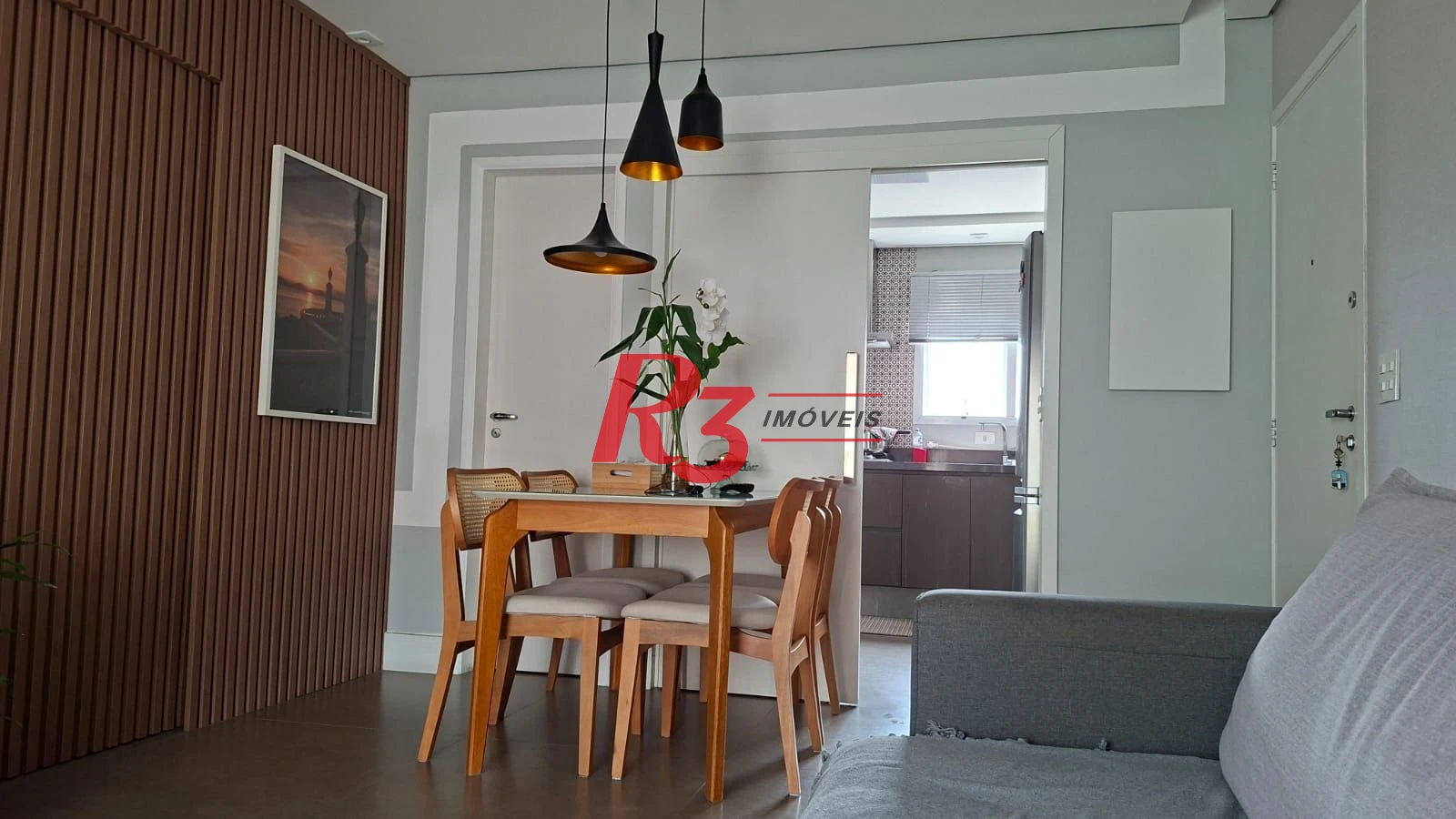 Apartamento com 2 dormitórios à venda, 77 m² por R$ 945.000,00 - Gonzaga - Santos/SP