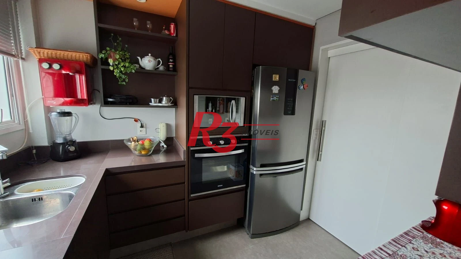 Apartamento com 2 dormitórios à venda, 77 m² por R$ 945.000,00 - Gonzaga - Santos/SP