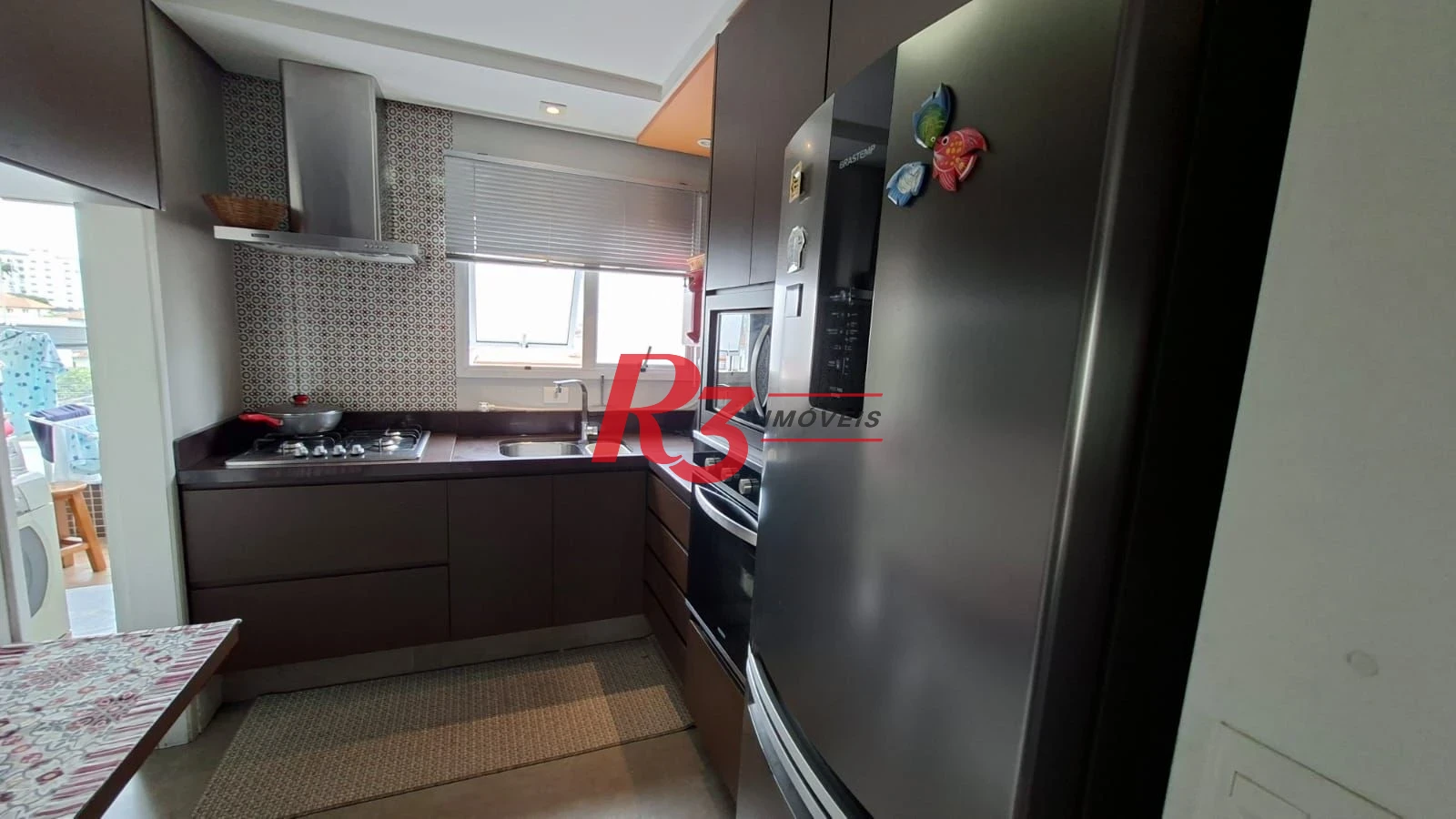 Apartamento com 2 dormitórios à venda, 77 m² por R$ 945.000,00 - Gonzaga - Santos/SP