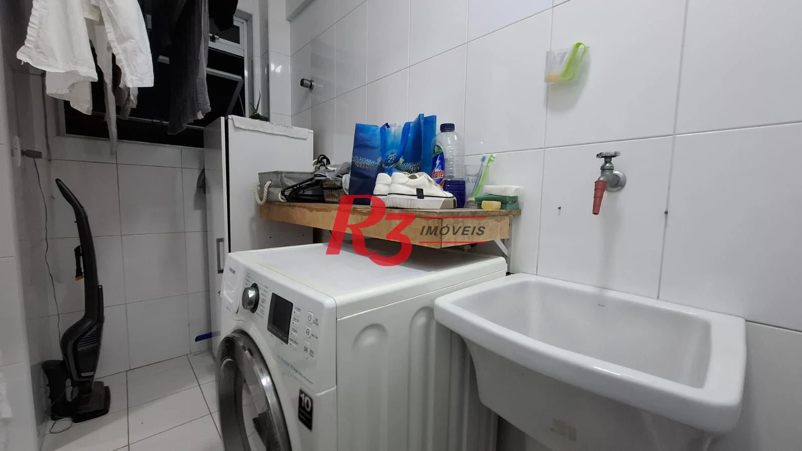 Apartamento com 2 dormitórios à venda, 82 m² por R$ 540.000,00 - Gonzaga - Santos/SP