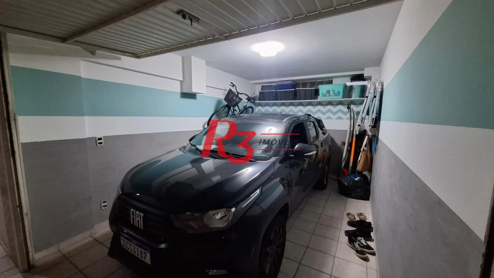 Apartamento com 2 dormitórios à venda, 82 m² por R$ 540.000,00 - Gonzaga - Santos/SP