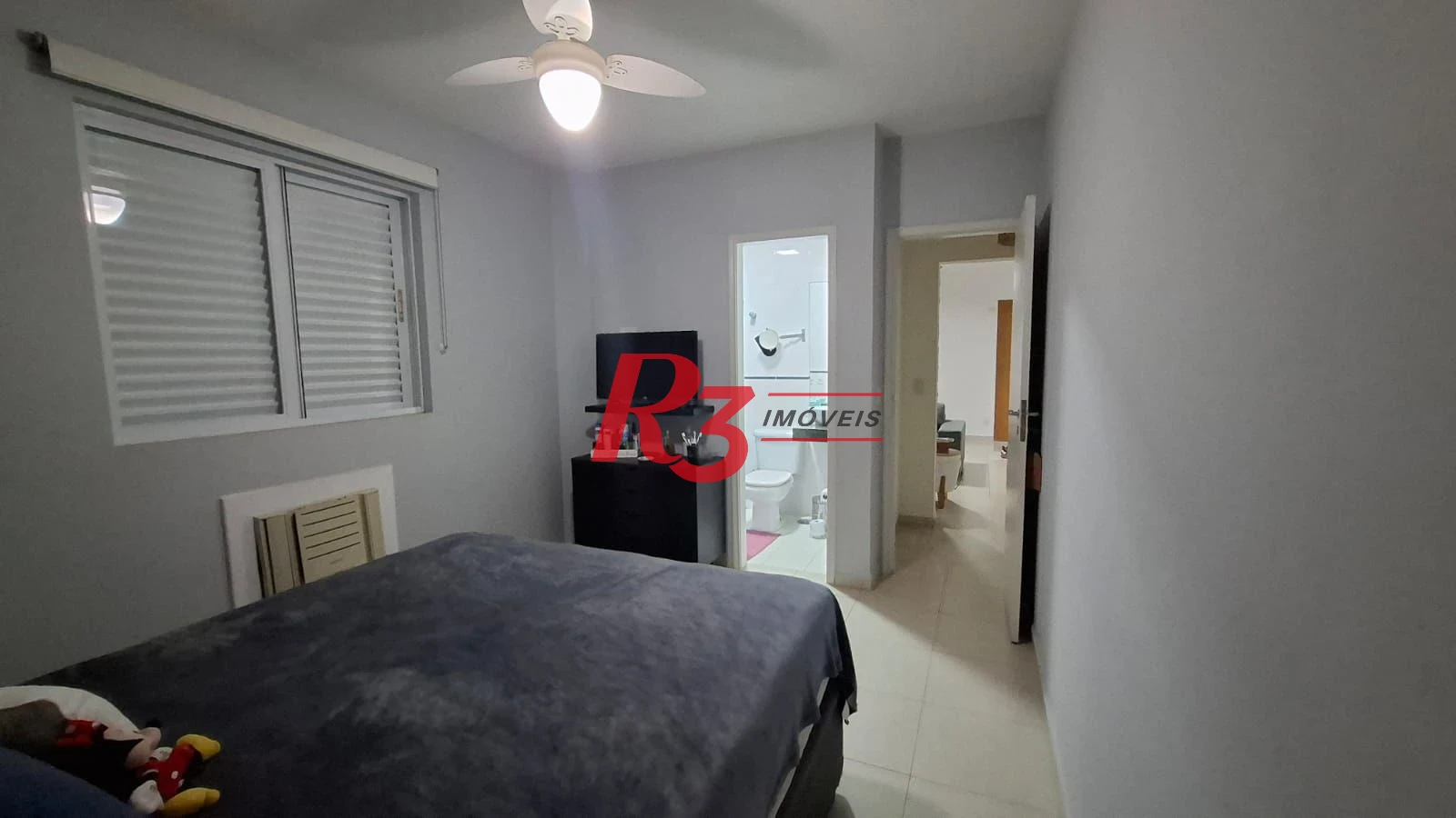 Apartamento com 2 dormitórios à venda, 82 m² por R$ 540.000,00 - Gonzaga - Santos/SP
