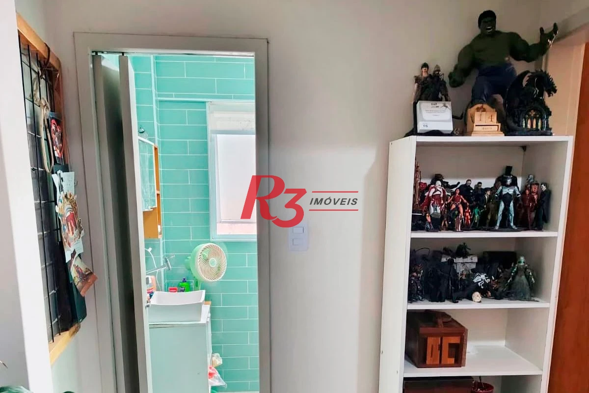 Apartamento com 2 dormitórios à venda, 46 m² por R$ 380.000,00 - Embaré - Santos/SP