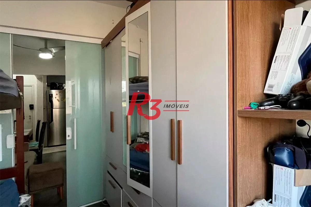 Apartamento com 2 dormitórios à venda, 46 m² por R$ 380.000,00 - Embaré - Santos/SP