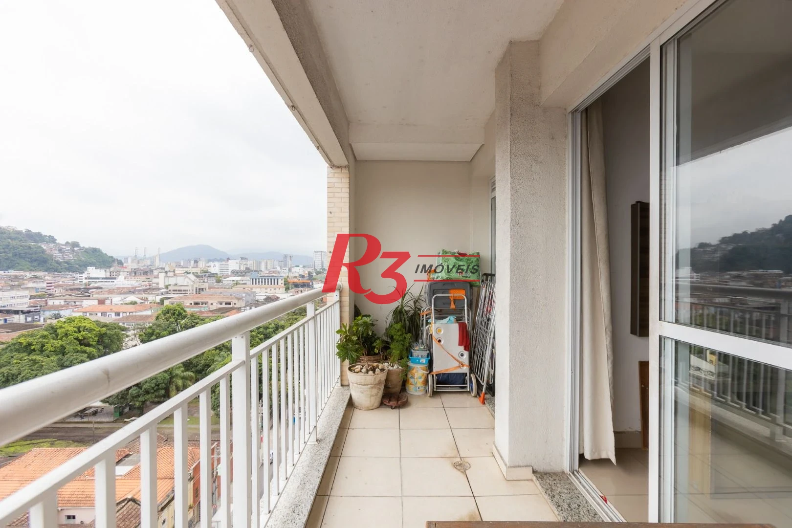 Apartamento com 2 dormitórios à venda, 66 m² por R$ 511.000,00 - Vila Matias - Santos/SP