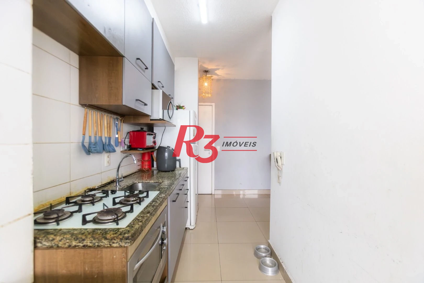Apartamento com 2 dormitórios à venda, 66 m² por R$ 511.000,00 - Vila Matias - Santos/SP