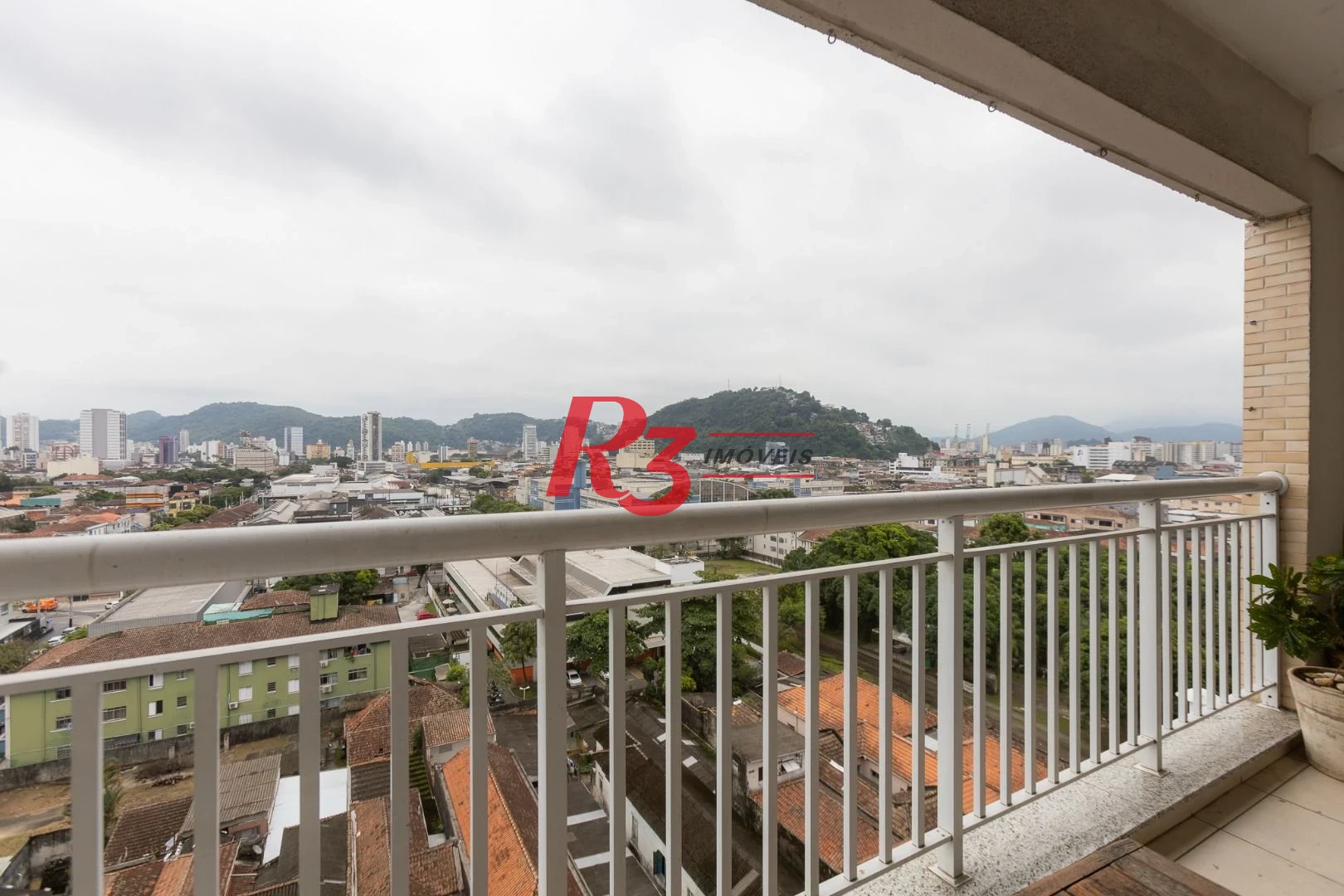 Apartamento com 2 dormitórios à venda, 66 m² por R$ 511.000,00 - Vila Matias - Santos/SP