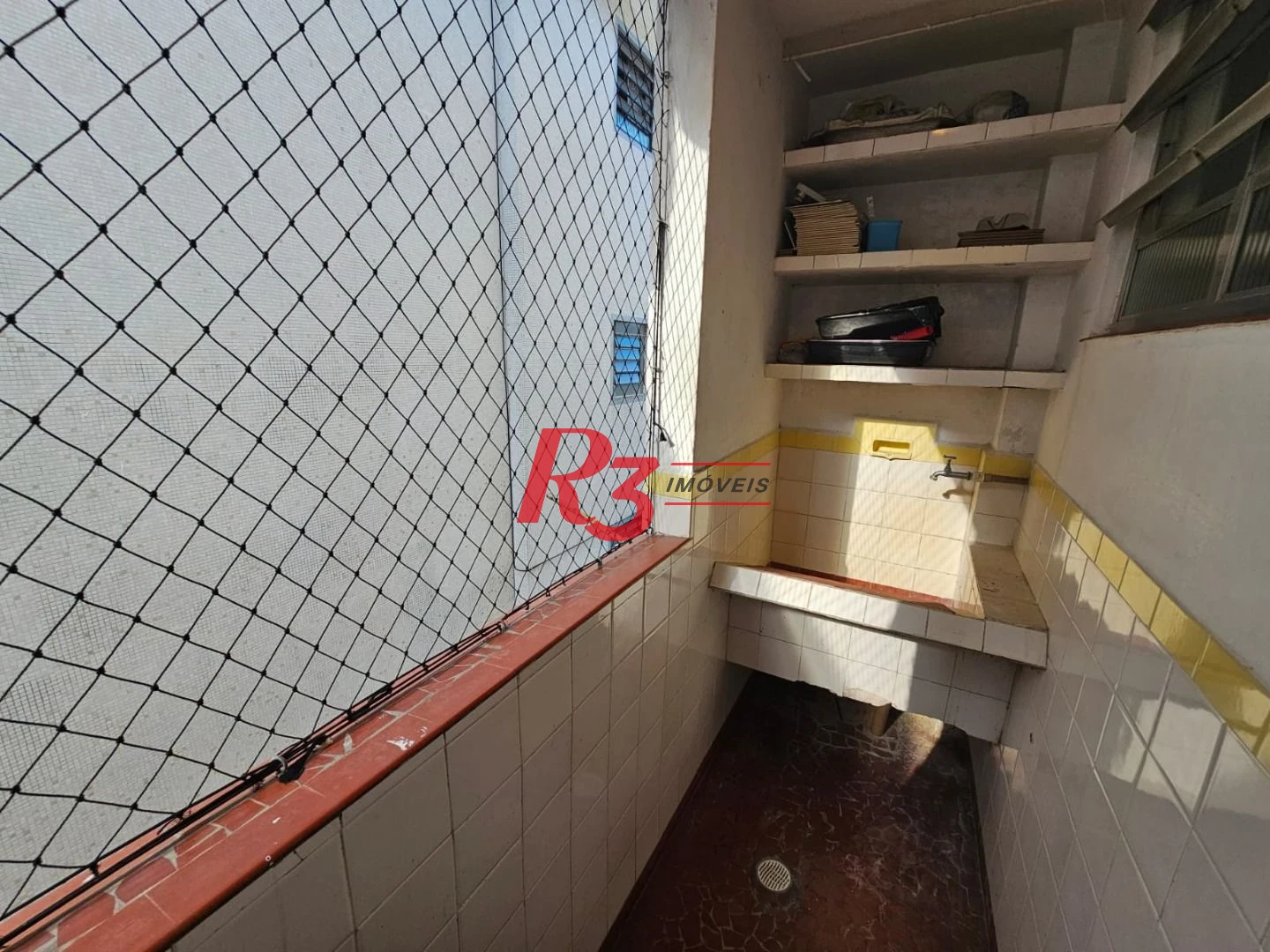 Apartamento com 2 dormitórios à venda, 77 m² por R$ 365.000,00 - Marapé - Santos/SP