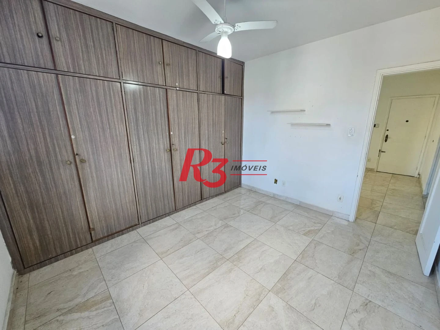 Apartamento com 2 dormitórios à venda, 77 m² por R$ 365.000,00 - Marapé - Santos/SP