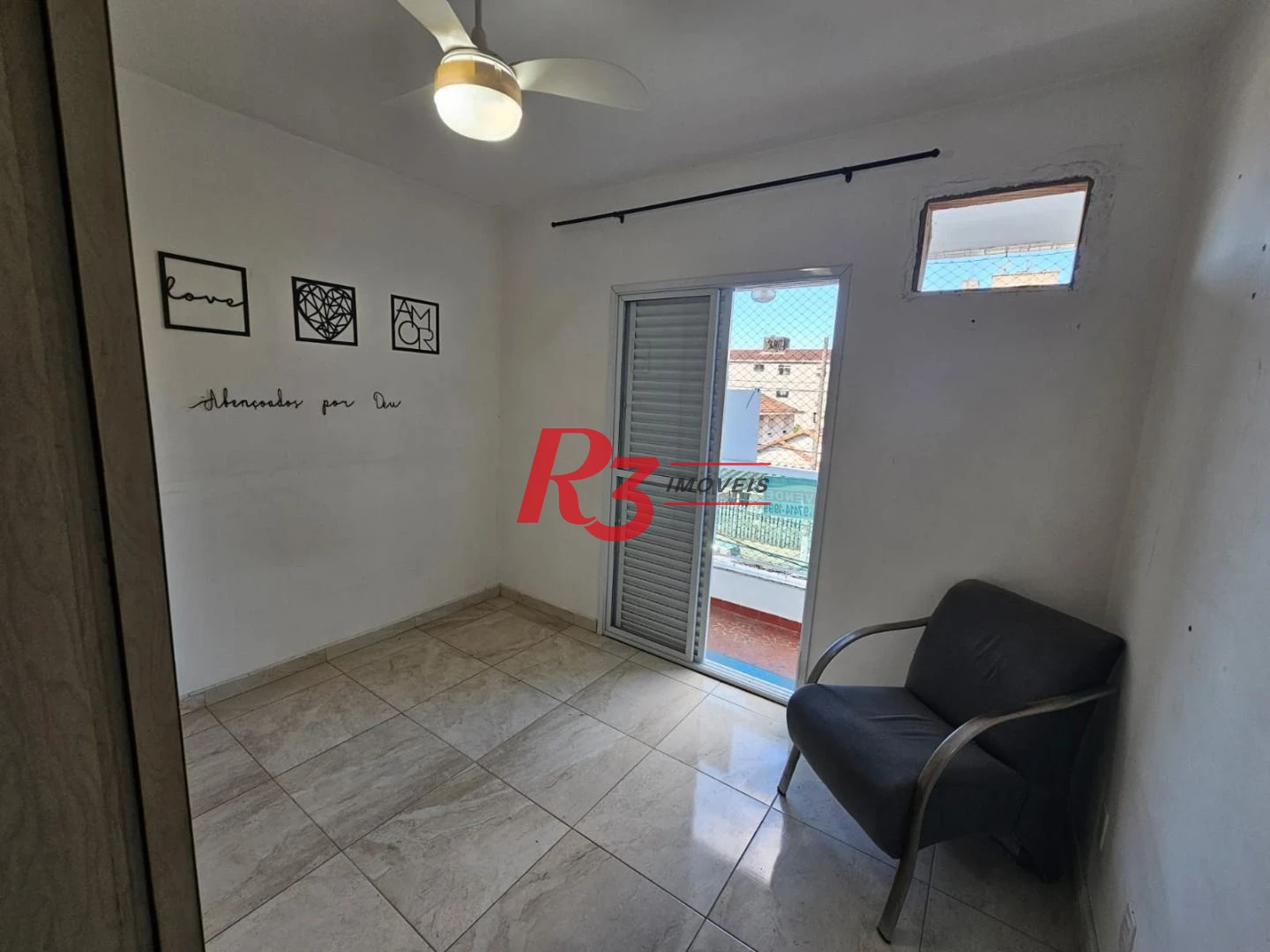 Apartamento com 2 dormitórios à venda, 77 m² por R$ 365.000,00 - Marapé - Santos/SP