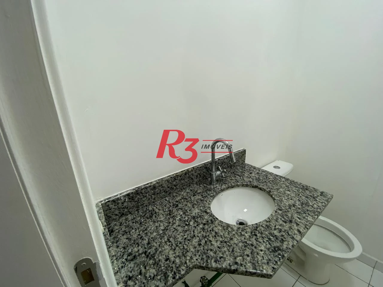 Sala para alugar, 43 m² por R$ 3.000,00/mês - Vila Matias - Santos/SP