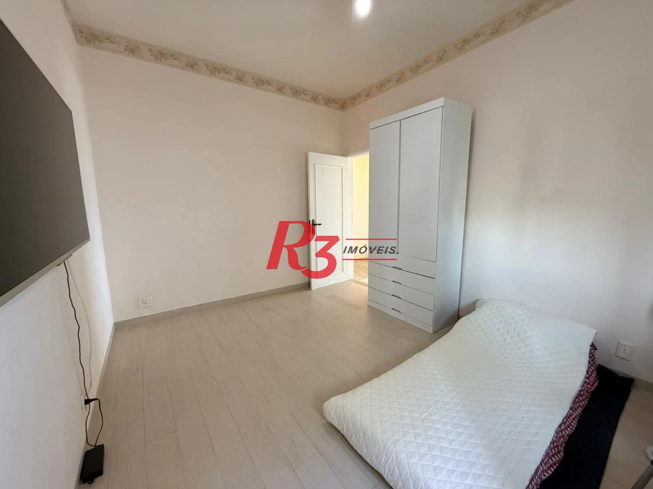 Apartamento com 2 dormitórios à venda, 133 m² por R$ 950.000,00 - Embaré - Santos/SP