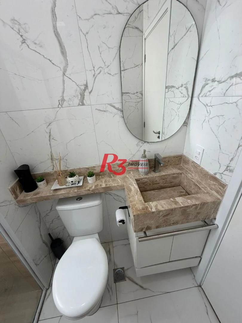 Apartamento com 2 dormitórios à venda, 46 m² por R$ 380.000,00 - Areia Branca - Santos/SP