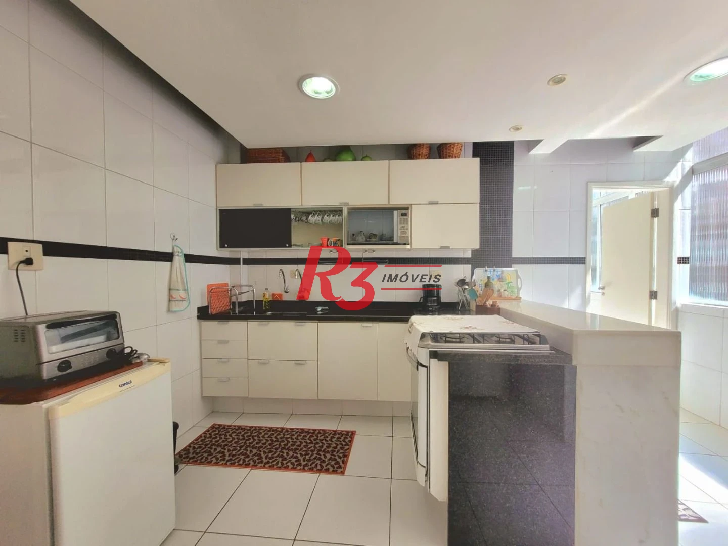 Apartamento com 3 dormitórios à venda, 160 m² por R$ 1.285.000,00 - Gonzaga - Santos/SP