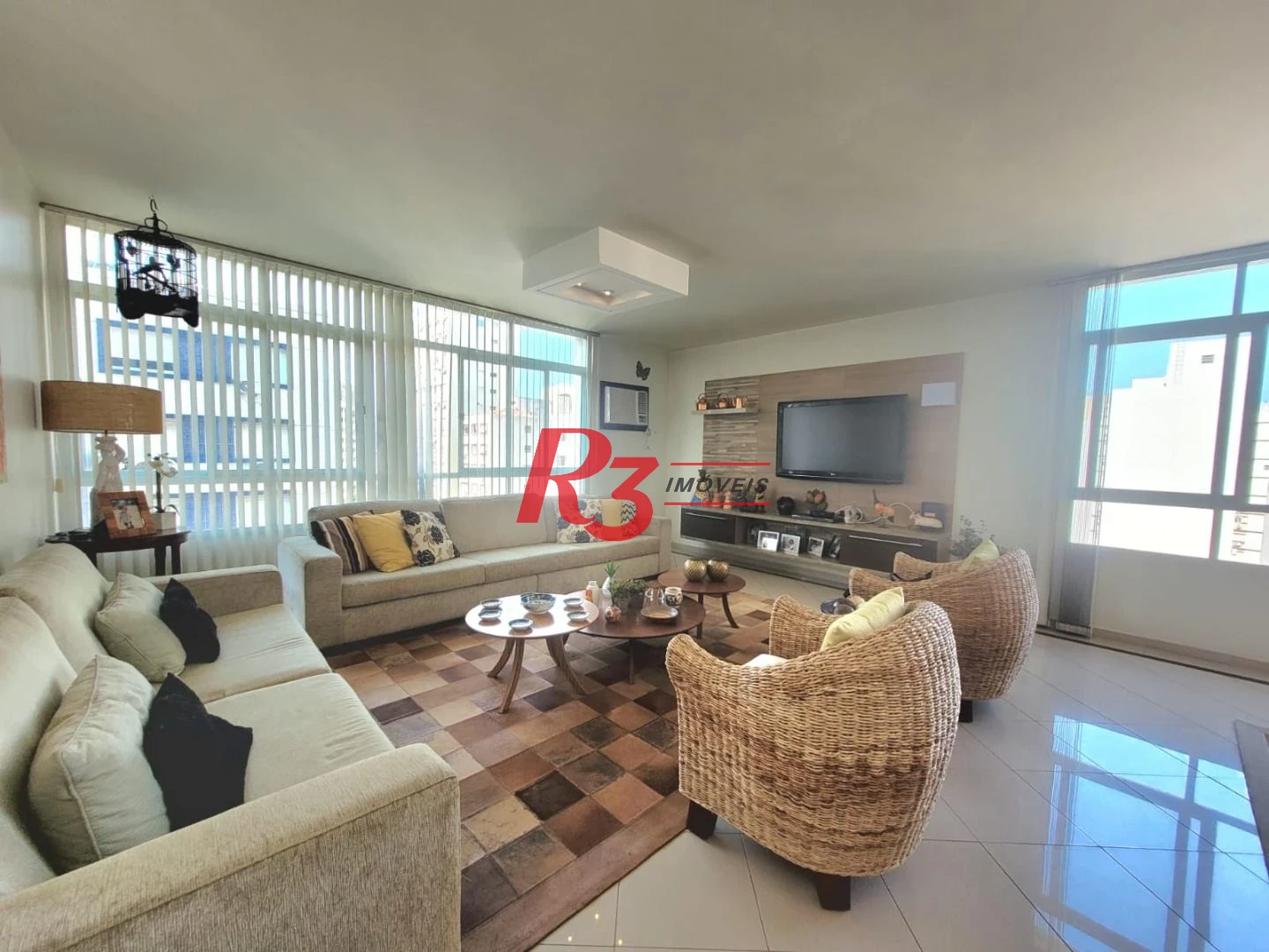 Apartamento com 3 dormitórios à venda, 160 m² por R$ 1.285.000,00 - Gonzaga - Santos/SP