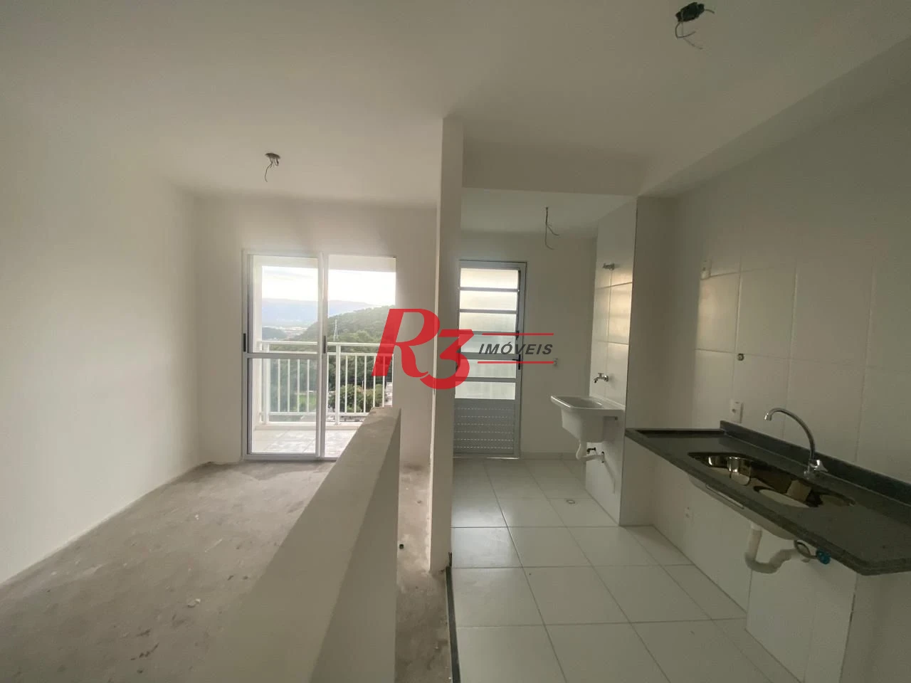 Apartamento com 2 dormitórios à venda, 52 m² por R$ 340.000,00 - Morro de Nova Cintra - Santos/SP