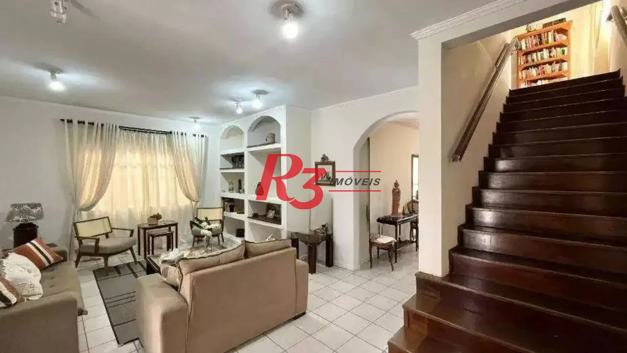 Casa com 3 dormitórios à venda, 280 m² por R$ 1.000.000,00 - Jardim Helena Maria - Guarujá/SP