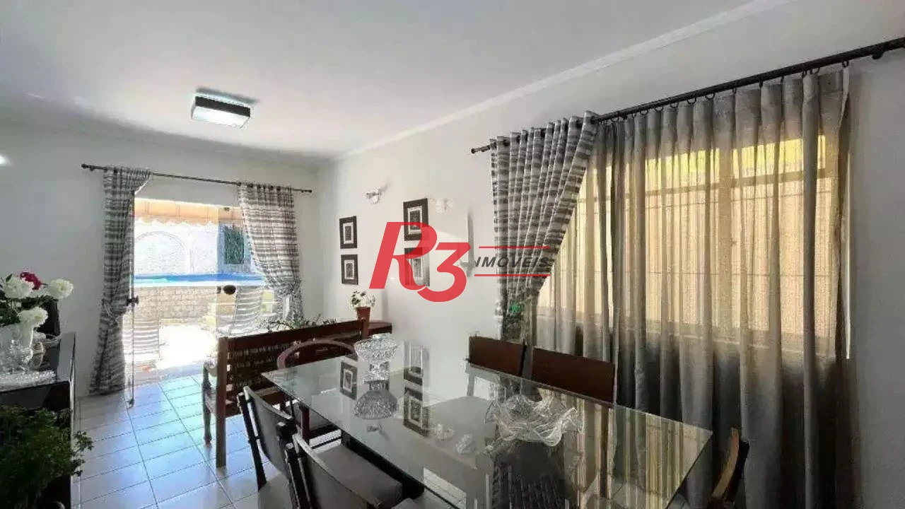 Casa com 3 dormitórios à venda, 280 m² por R$ 1.000.000,00 - Jardim Helena Maria - Guarujá/SP