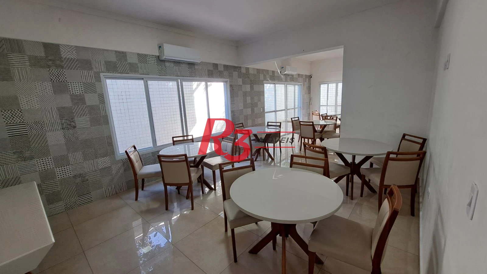 Apartamento com 2 dormitórios à venda, 68 m² por R$ 690.000,00 - Macuco - Santos/SP