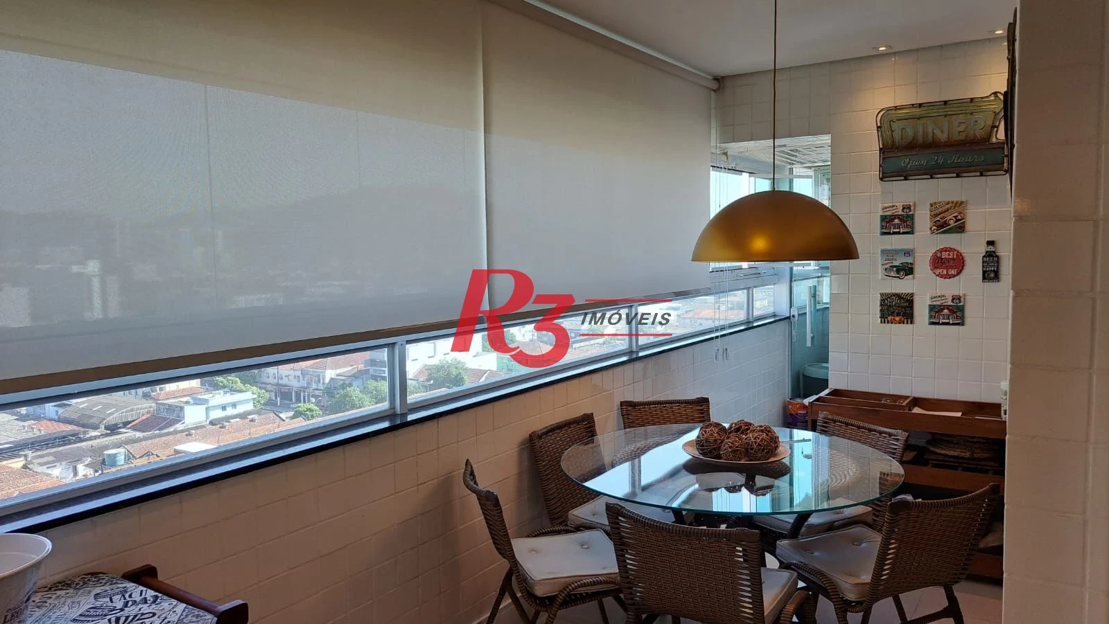 Apartamento com 2 dormitórios à venda, 68 m² por R$ 690.000,00 - Macuco - Santos/SP