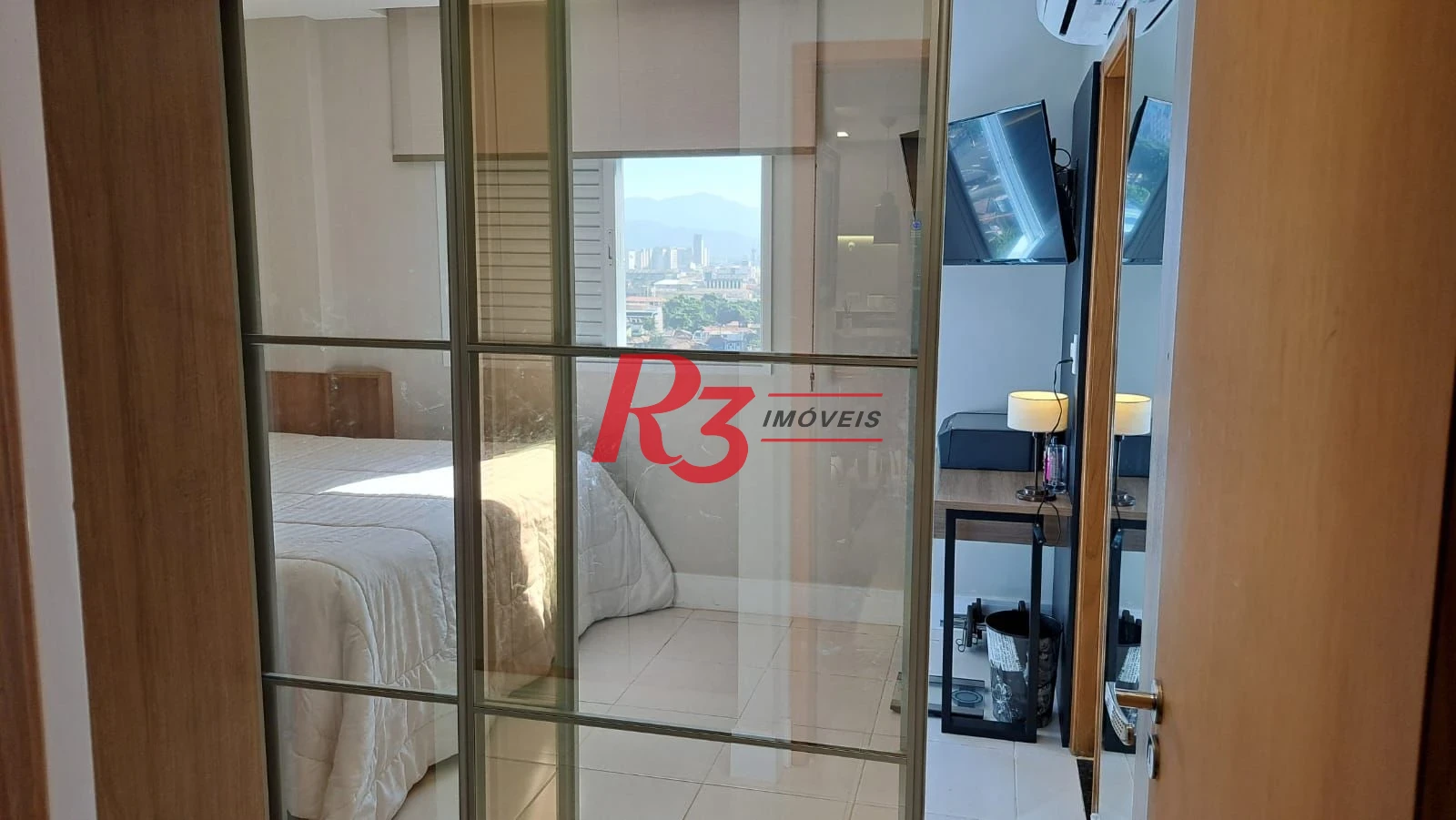 Apartamento com 2 dormitórios à venda, 68 m² por R$ 690.000,00 - Macuco - Santos/SP