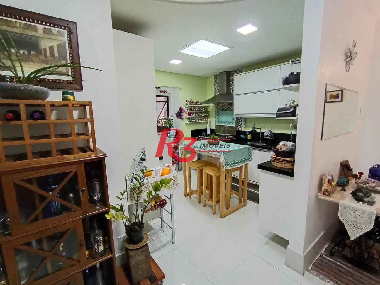 Apartamento com 3 dormitórios à venda, 98 m² por R$ 780.000,00 - Aparecida - Santos/SP
