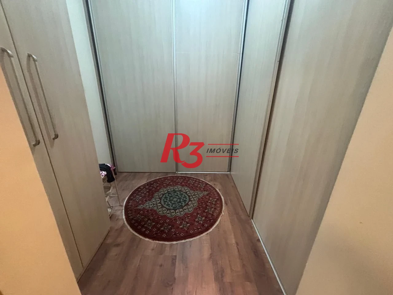 Apartamento a venda com 4 dormitórios sendo 3 suítes no coração do gonzaga / Santos SP