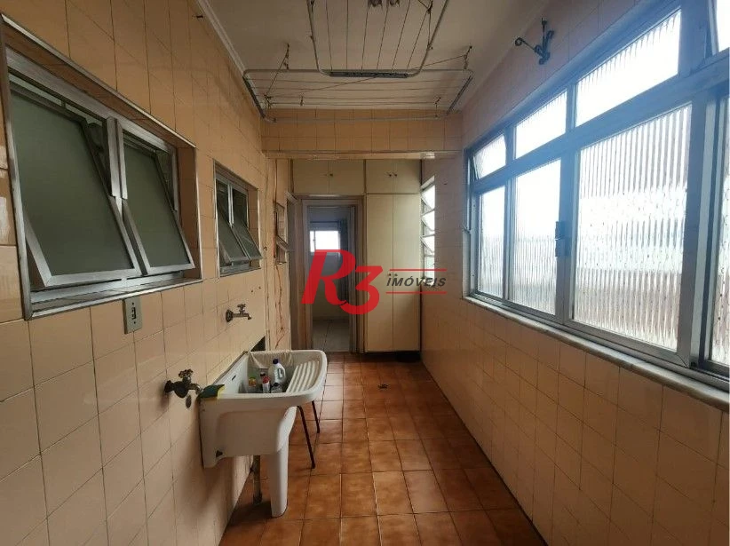 Apartamento com 2 dormitórios à venda, 94 m² por R$ 550.000,00 - Gonzaga - Santos/SP