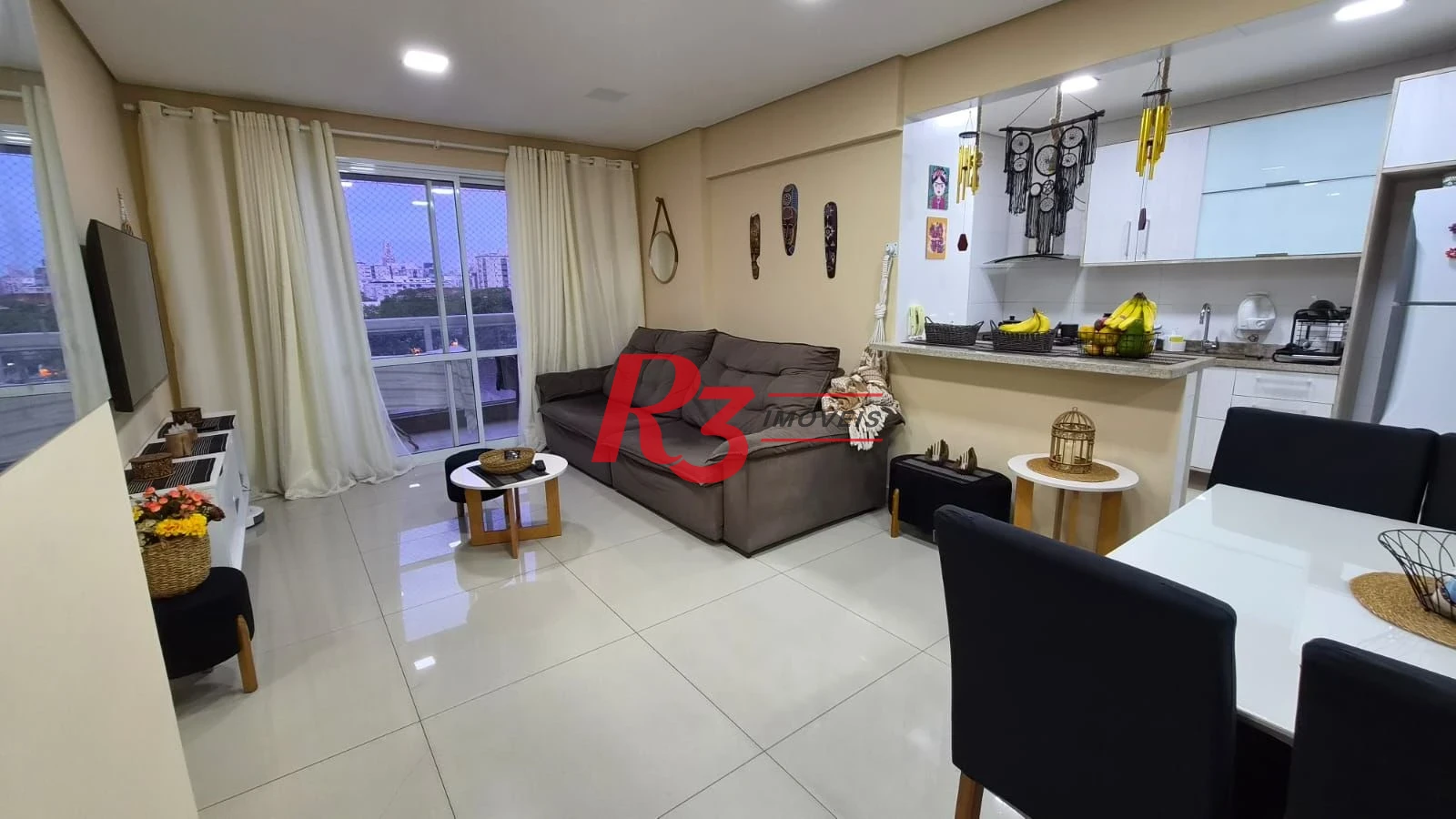 Apartamento com 2 dormitórios à venda, 77 m² por R$ 830.000,00 - Marapé - Santos/SP