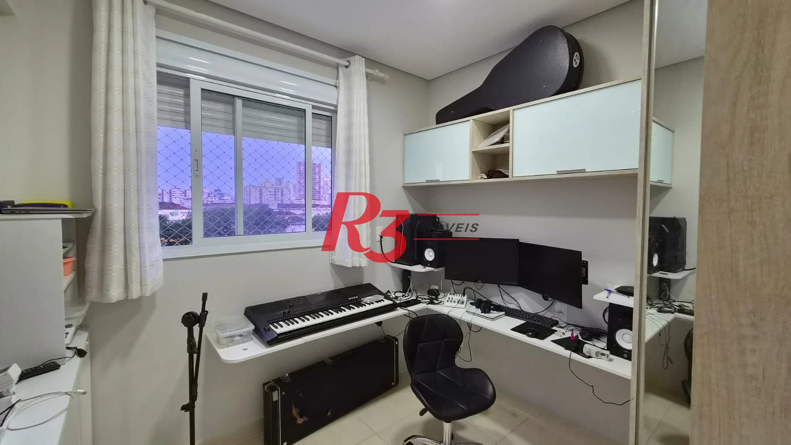Apartamento com 2 dormitórios à venda, 77 m² por R$ 830.000,00 - Marapé - Santos/SP