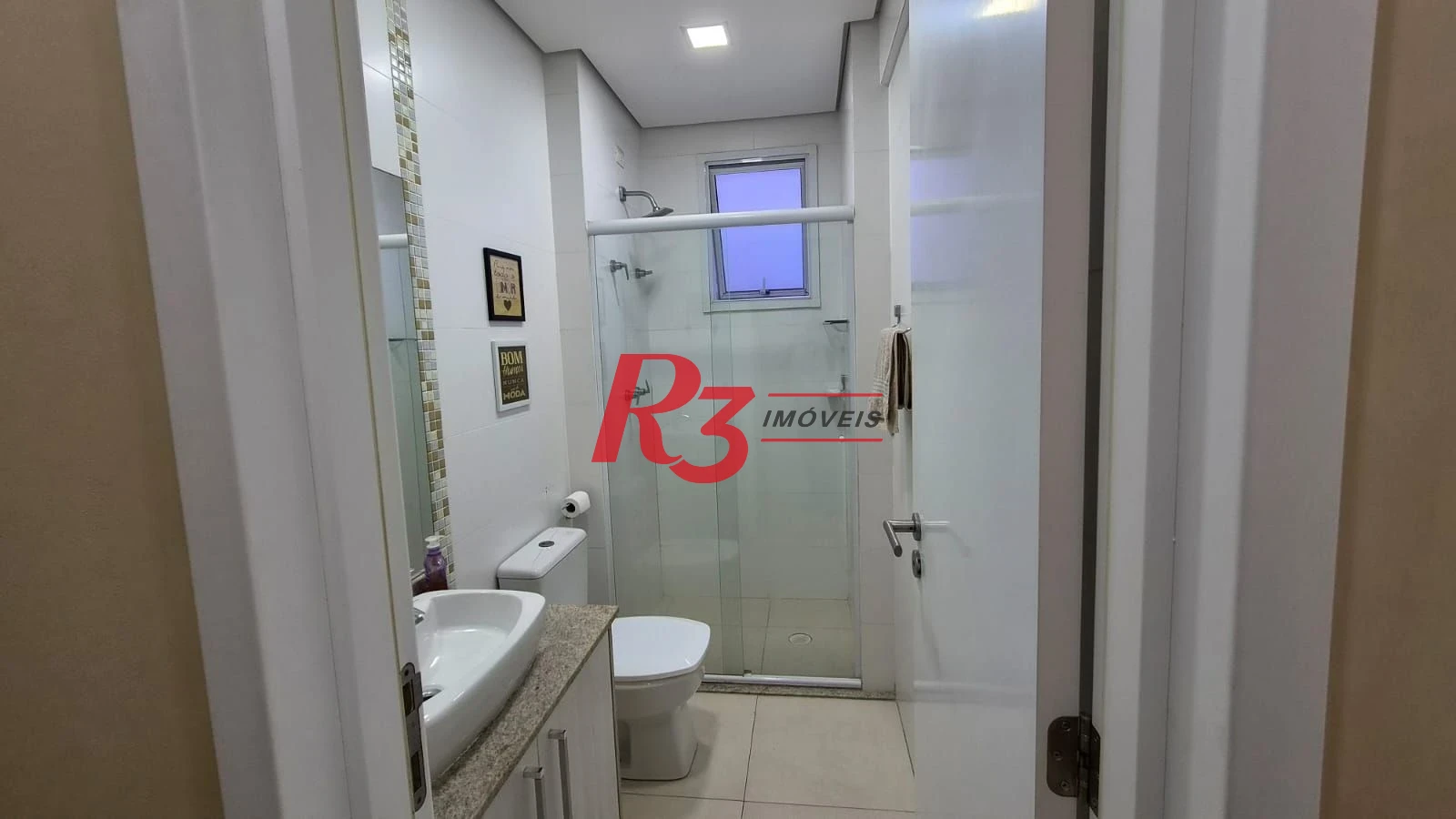 Apartamento com 2 dormitórios à venda, 77 m² por R$ 830.000,00 - Marapé - Santos/SP