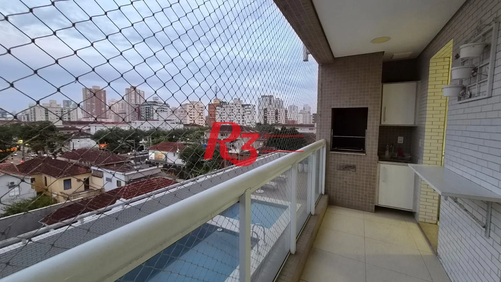 Apartamento com 2 dormitórios à venda, 77 m² por R$ 830.000,00 - Marapé - Santos/SP