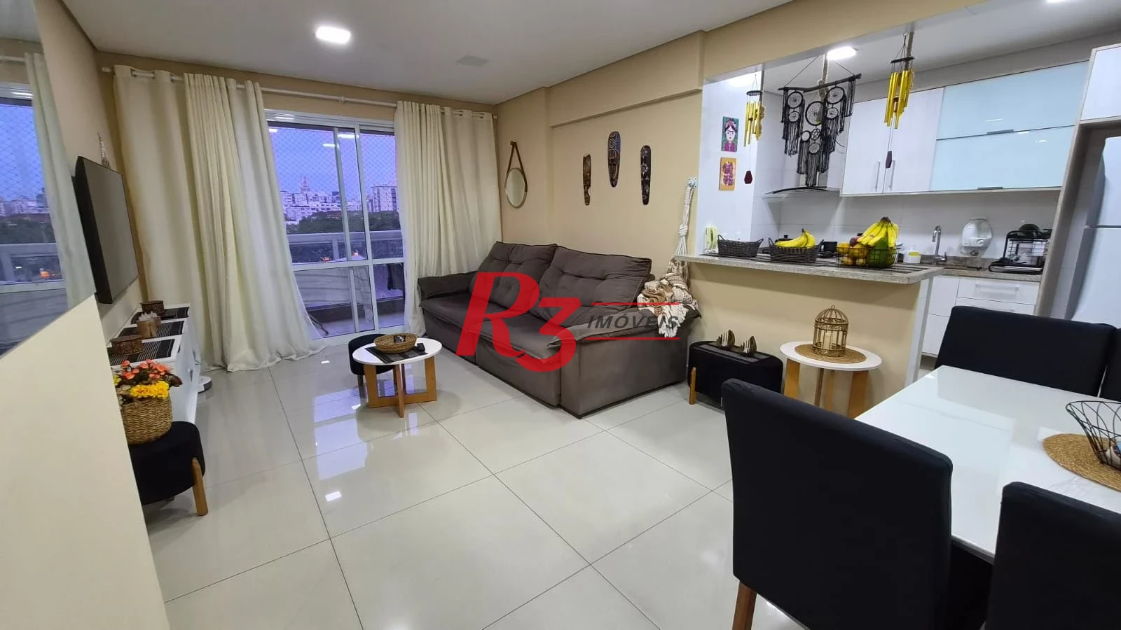 Apartamento com 2 dormitórios à venda, 77 m² por R$ 830.000,00 - Marapé - Santos/SP