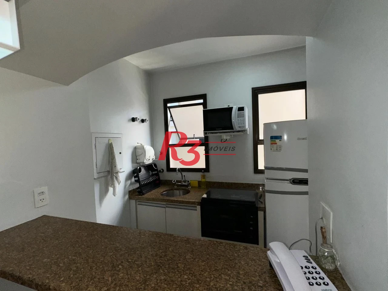 Flat no Gonzaga-Santos, Localização Privilegiada !!!