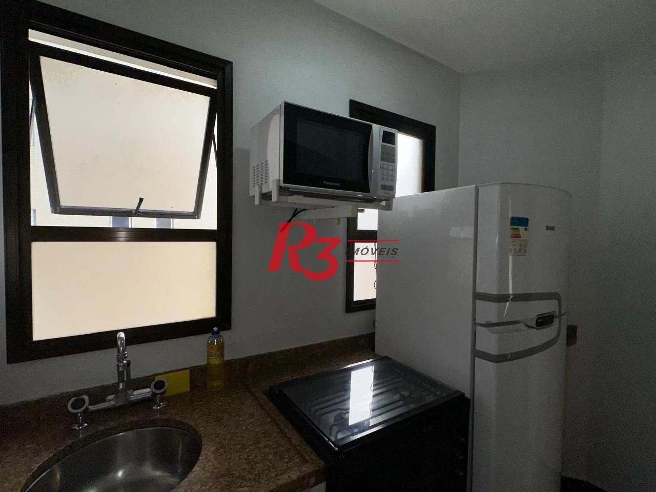 Flat no Gonzaga-Santos, Localização Privilegiada !!!